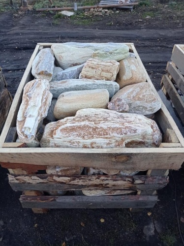 Златолит жёлтый, жёлто-зелёный глыбки и валуны для ланшафтного дизайна купить в Покачи