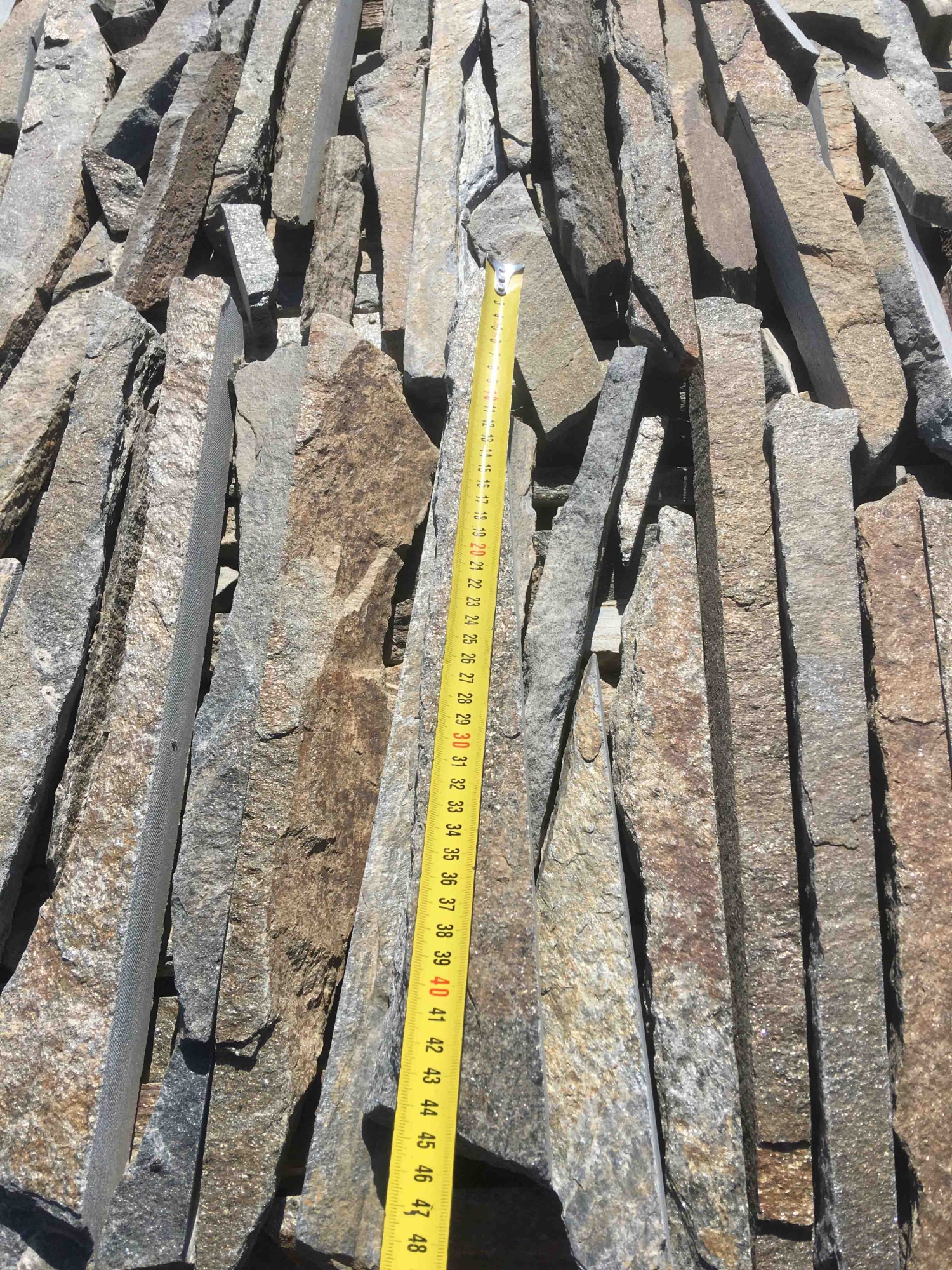 Горбушка златолит мультиколор для облицовки купить в Покачи