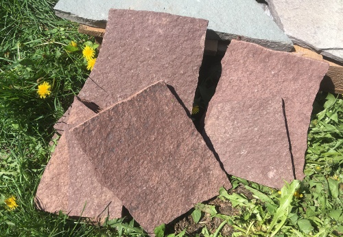 Плитняк лемезит бордовый для цоколя 1,5-2 см купить в Покачи