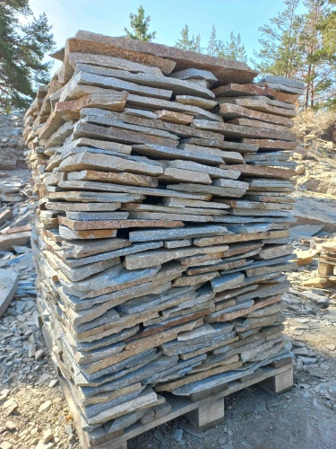 Плитняк златолит серебристый для фасада купить в Покачи