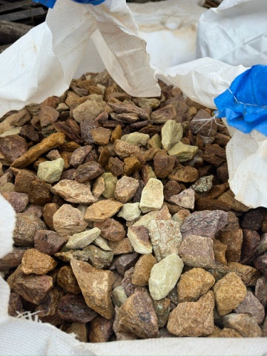 Златолит персиковый декоративная каменная крошка купить в Покачи