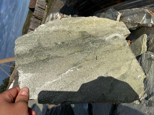 Плитняк златолит зелёный для цоколя, отмостки купить в Покачи