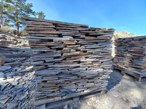 Плитняк златолит серебристый для фасада купить в Покачи