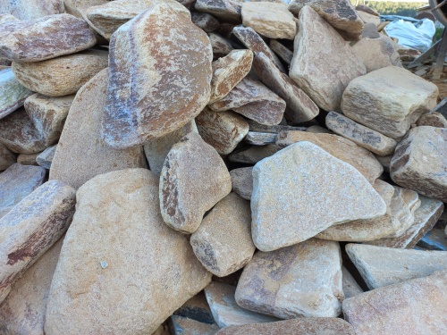 Златолит жёлтый, жёлто-зелёный глыбки и валуны для ланшафтного дизайна купить в Покачи