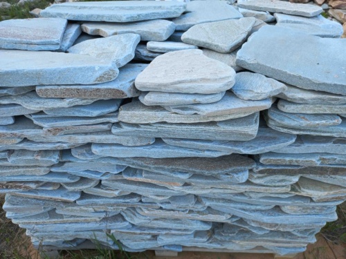 Плитняк златолит зелёный галтованный для цоколя купить в Покачи