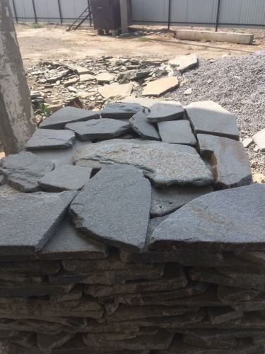 Златолит серебристый галтованный для лестниц купить в Покачи