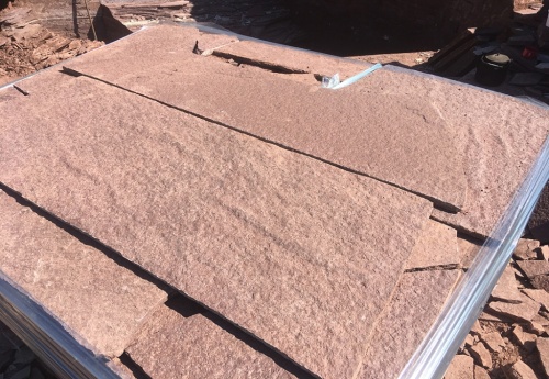 Плитняк лемезит бордовый для ступеней 20-25 мм купить в Покачи